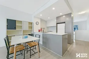 KozyGuru | Mascot | 2Bed 2Bath-Free Double-Parking - Image 5