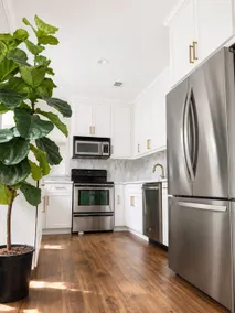 2 BR Highland Village Townhouse - Image 4