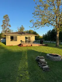 Angler’s Paradise on Rainy River - Image 3