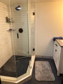 Cushy pad fully remodeled 10 min from O’Hare. - Image 3
