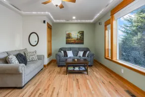 3BR Solar Home Ideal for Families, Friends, & Pets - Image 2