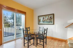 3BR Solar Home Ideal for Families, Friends, & Pets - Image 5