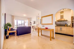 Stunning Apartment With Golf Course and Sea Views - Image 5