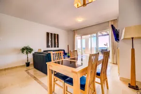 Stunning Apartment With Golf Course and Sea Views - Image 4