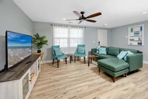 Family Coastal Home w/ EV Charger, Bikes &Kayaks - Image 2