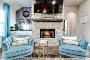 Cozy Home open concept Huge Backyard - 2 King Beds - Image 3