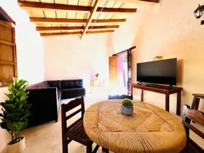 Historic house, “Los Pintores” - Image 2