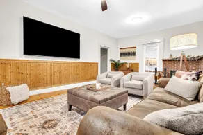 Family-Friendly Rostay Home, 7 Beds,4 bdr,2.5 bth - Image 3