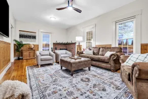 Family-Friendly Rostay Home, 7 Beds,4 bdr,2.5 bth - Image 4