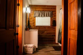 Shawnee Forest Cabin · Hot Tub · Fire Pit · Creek - Image 2