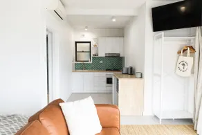 Beachfront Studio Apartment - Image 3