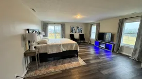 Entire House In Westfield 10 Beds 6 bedrooms - Image 4