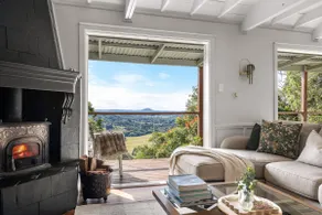 Mapleton Mist Cottage - Image 2