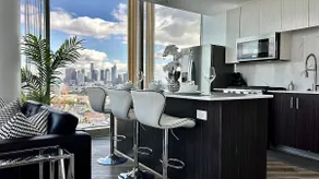 Penthouse LA 2bed/2bath [Sky Suite | Corner Unit] - Image 4