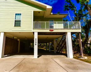 Heron’s Nest! Private Luxury 1/3 mile from Marina - Image 5