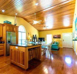 Heron’s Nest! Private Luxury 1/3 mile from Marina - Image 2