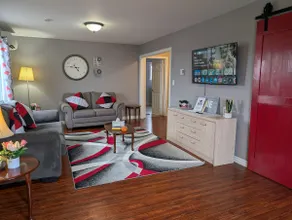 Bright & Spacious - Image 3