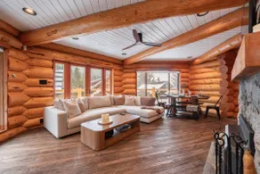 Luxury log chalet | Ski-in/out | Private hot tub - Image 3