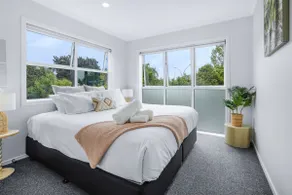 River City Retreat! King Bed & Central - By KOSH BNB - Image 4
