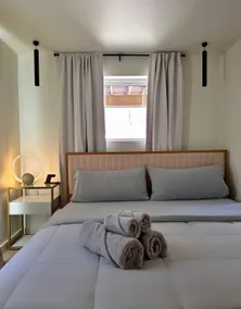 KING Bed • Private Parking • Chic Urban Retre - Image 3
