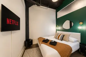 Modern 3BR Downtown Chicago Getaway Near McCormick - Image 2