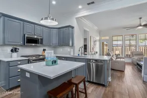 Quiet & Charming 4/3 in Twelve Oaks - Image 3