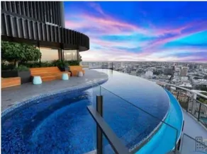 Great location and amazing views - Image 5