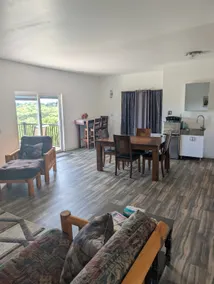 Modern Guest Suite with Stunning Lake Views - Image 5