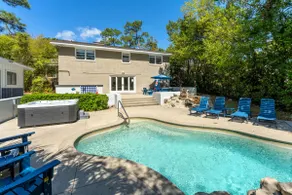 Eden Oasis ~ Hot Tub, Pool, PS4, Ping Pong Table - Image 3