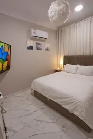Luxury apartment, room and hall in Olaya - Image 3