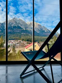 The Bear House 2 | Panoramic Indoor Jacuzzi - Image 4