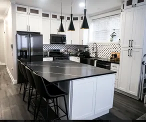 The Modern Woodlawn 2 Bed 2 Bath - Image 3