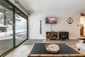 Inviting King Deluxe 1 BR Condo W/Lake view #141 at Donner Lake Village - Image 4