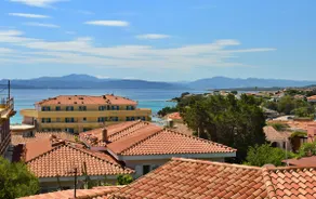 On the beach, panoramic house - Image 3