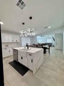 Luxe Home | Central PHX| Garage + Yard | Sleeps 12 - Image 3