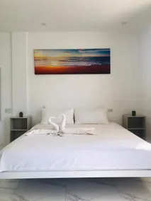 Deluxe Suite - WiFi nearby the Beach & Vigan City - Image 3