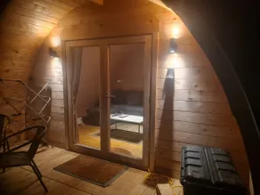 Glamping Pod 4x6m with Hot Tub Hire nr Cayton Bay - Image 4