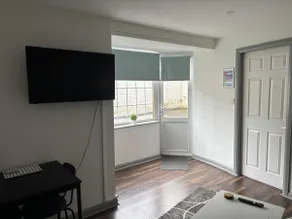 Apartment near to Seafront - Image 2