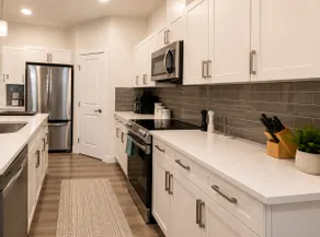 Family-Ready Home, Private Fenced Yard, BBQ, AC - Image 3