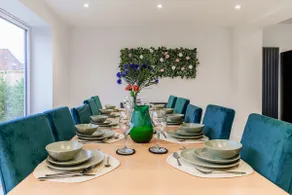 Spacious 6BR Ashton Home | Sleeps 12 | Parking - Image 3