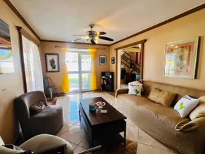 Iguaca-Islote House (near beaches/solar panels) - Image 2