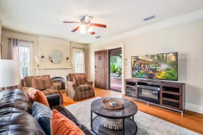 Historic Midtown Bungalow - Image 4