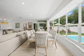 Villa Sunshine - Luxury Home, Heated Pool - Image 4