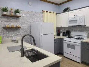 Hibiscus Cottage : One bedroom studio apartment - Image 5