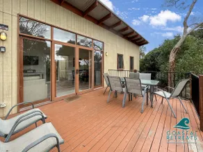 The Purple Hen Hideaway Resort - Image 2