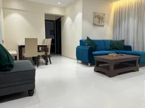 La Chic & Luxurious 2BHK Apartment Nr Magarpatta - Image 5