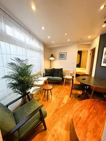 Central Euston Station Studio - 1 minute walk - Image 3