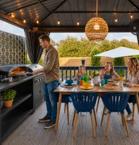 Mini Golf, Hot Tub, Pizza Oven, BBQ Near Kalahari - Image 4