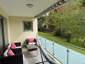 165 m2 4.5-Bedroom Retreat with Mountain Access - Image 2