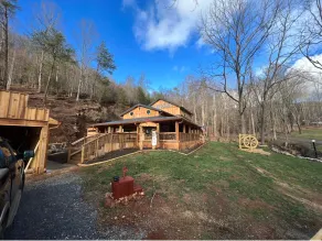 Aprils Jewel Branch two bedroomCabin - Image 2